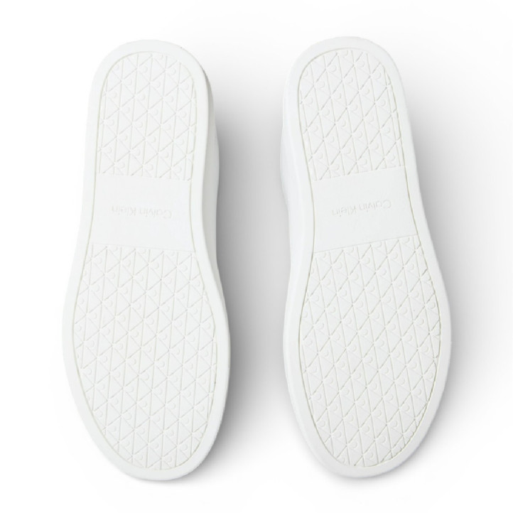 Sabates sport Calvin Klein CK Baseline d'home blanques de pell amb detalls negres - Querol online