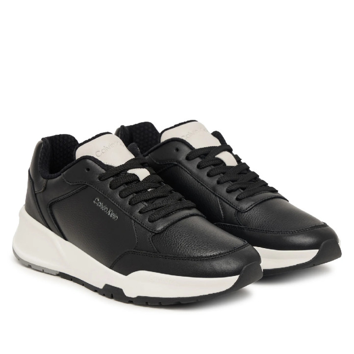Sabates sport Calvin Klein City Runner d'home negres amb sola blanca - Querol online