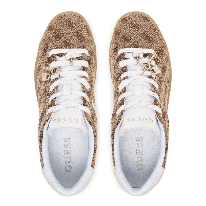 Zapatillas GUESS de mujer beige con monograma y suela caramelo - Querol online