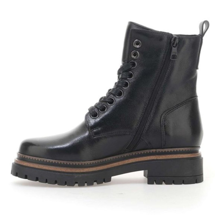 Botines planos Martina Buraro de mujer negros de piel con suela track - Querol online