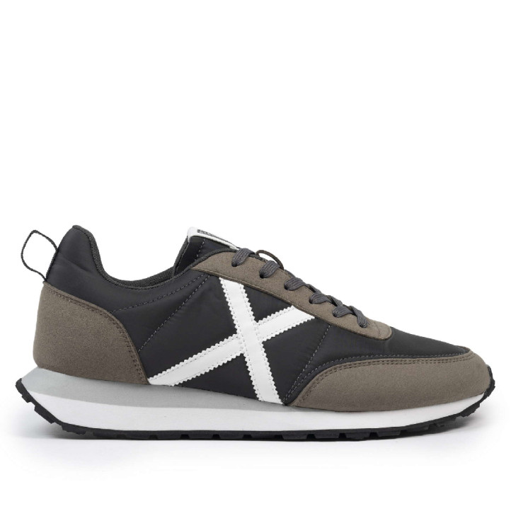 Zapatillas deportivas Munich Rush de hombre negras y kaki con detalles blancos - Querol online