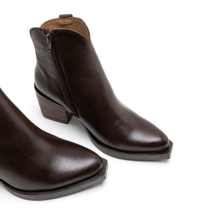 BOTINES COWBOY DE PIEL CON CREMALLERA NATALIA MOKA PORRONET - Querol online