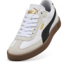 Sabatilles Puma Club II Era de dona blanques amb detalls negres i sola caramel