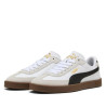 Sabatilles Puma Club II Era de dona blanques amb detalls negres i sola caramel