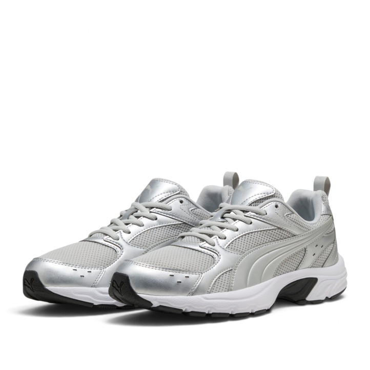 Sabatilles esportives Puma Milenio Tech Light blanques i platejades estil retro running - Querol online