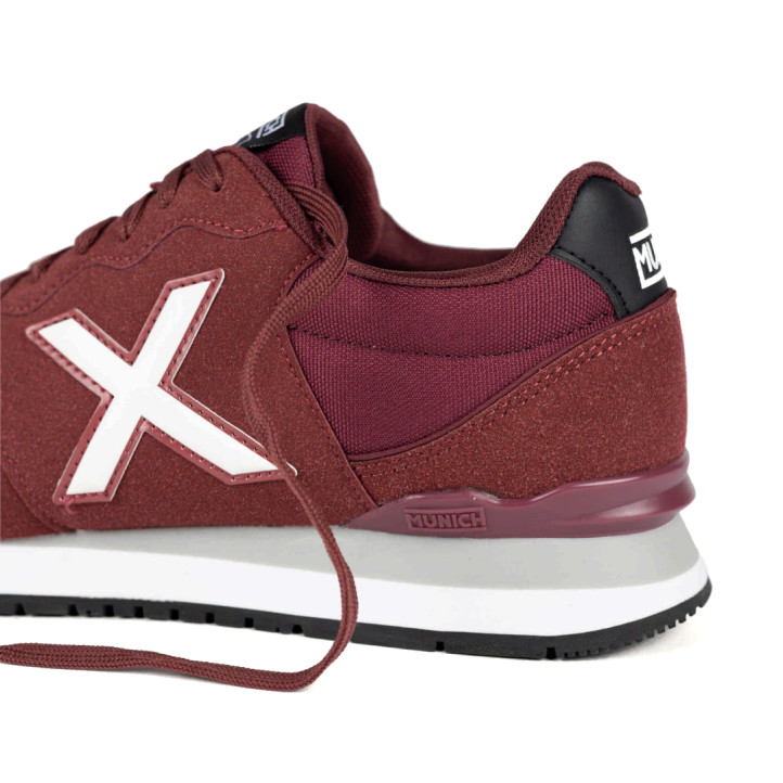 Zapatillas deportivas Munich Dash 20 de hombre burdeos con detalles blancos - Querol online