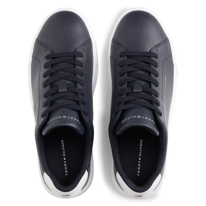 Sabatilles esportives Tommy Hilfiger d'home blau marí de pell amb sola blanca - Querol online