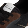 Sabatilles esportives Tommy Hilfiger d'home negres i marrons estil retro running
