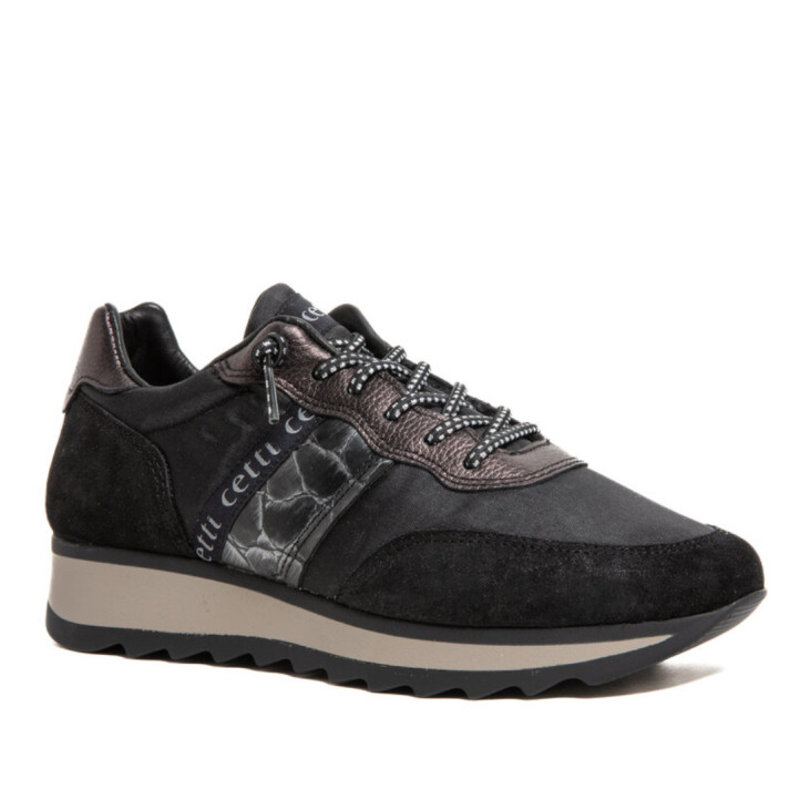 Zapatillas Cetti de mujer negras con ante y detalles metalizados - Querol online