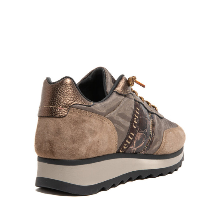 Zapatillas Cetti de mujer beige y marrones con detalles metalizados en bronce - Querol online