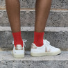Zapatillas VEJA Campo de mujer blancas de piel con detalles dorados