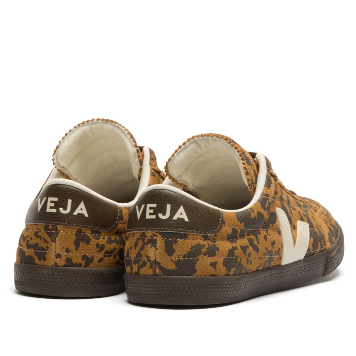 Zapatillas VEJA Panenka de mujer de ante camel con estampado marrón - Querol online