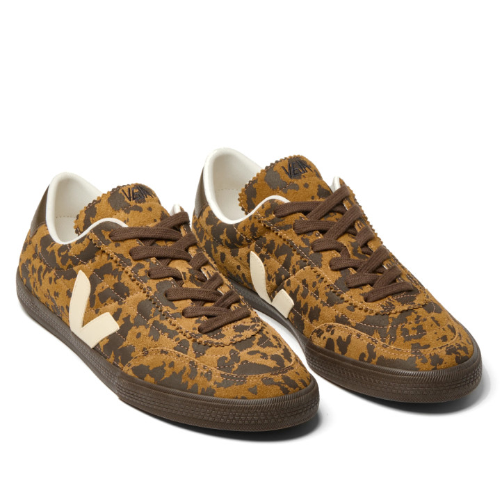 Zapatillas VEJA Panenka de mujer de ante camel con estampado marrón - Querol online