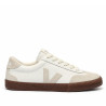 Zapatillas VEJA Volley de mujer blancas de piel con detalles beige y suela marrón