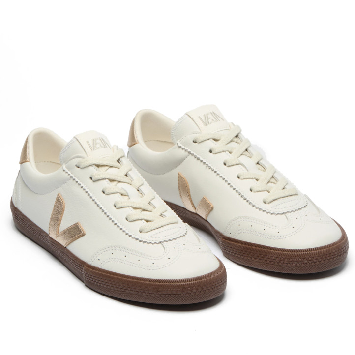 Zapatillas VEJA Volley de mujer blancas de piel con detalles dorados y suela marrón - Querol online