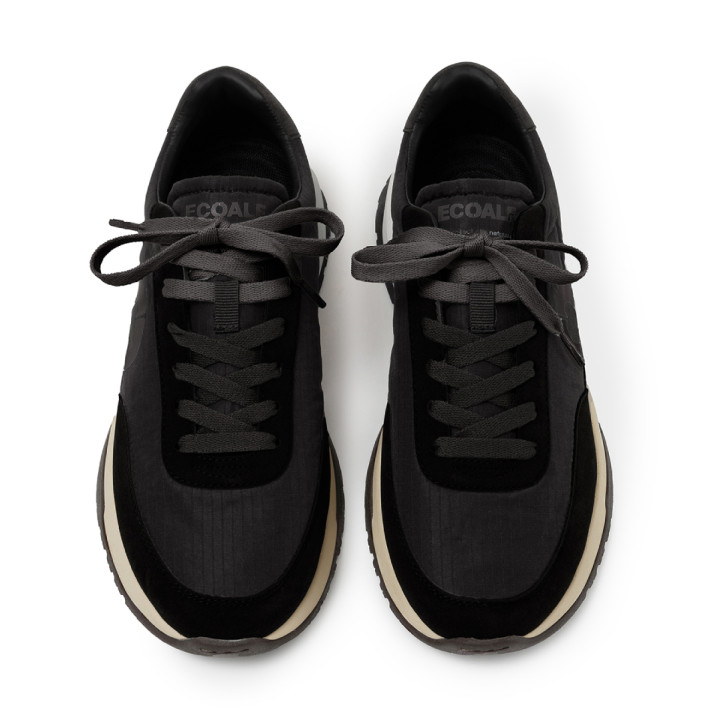 Zapatillas Ecoalf Ventura negras para mujer con suela de contraste - Querol online