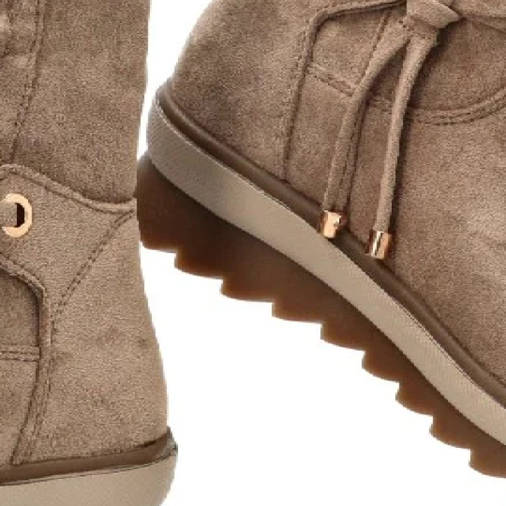 Botines planos ETIKA Anger taupe con caña arrugada y suela dentada para mujer - Querol online