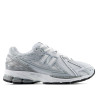 Zapatillas deportivas New Balance 1906R blancas y plateadas con amortiguación ABZORB para mujer