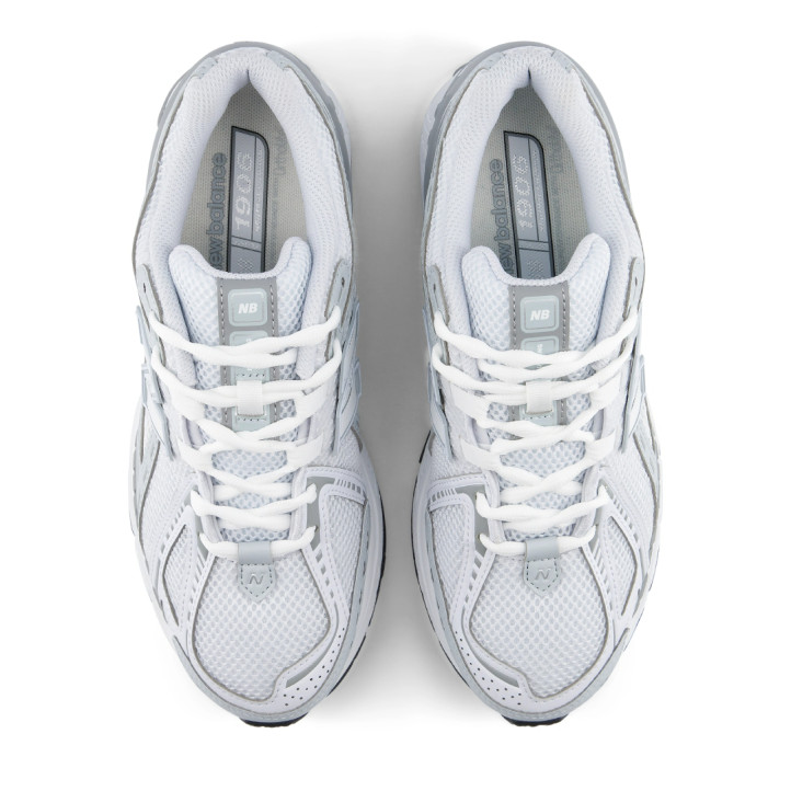 Zapatillas deportivas New Balance 1906R blancas y plateadas con amortiguación ABZORB para mujer - Querol online