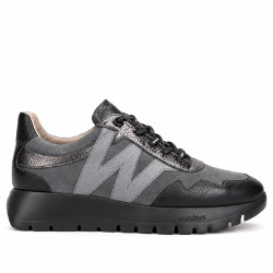 Zapatillas Wonders Odisei 110 zapatillas de mujer negras y grises de piel - Querol online