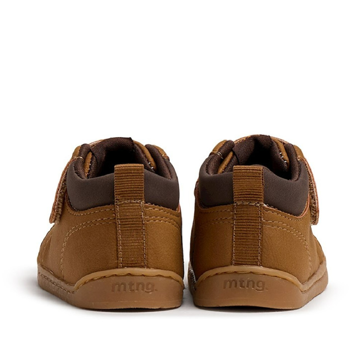 Zapatos Mustang barefoot de niño marrones con velcro y cordones elásticos - Querol online