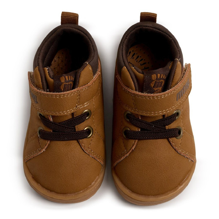 Zapatos Mustang barefoot de niño marrones con velcro y cordones elásticos - Querol online