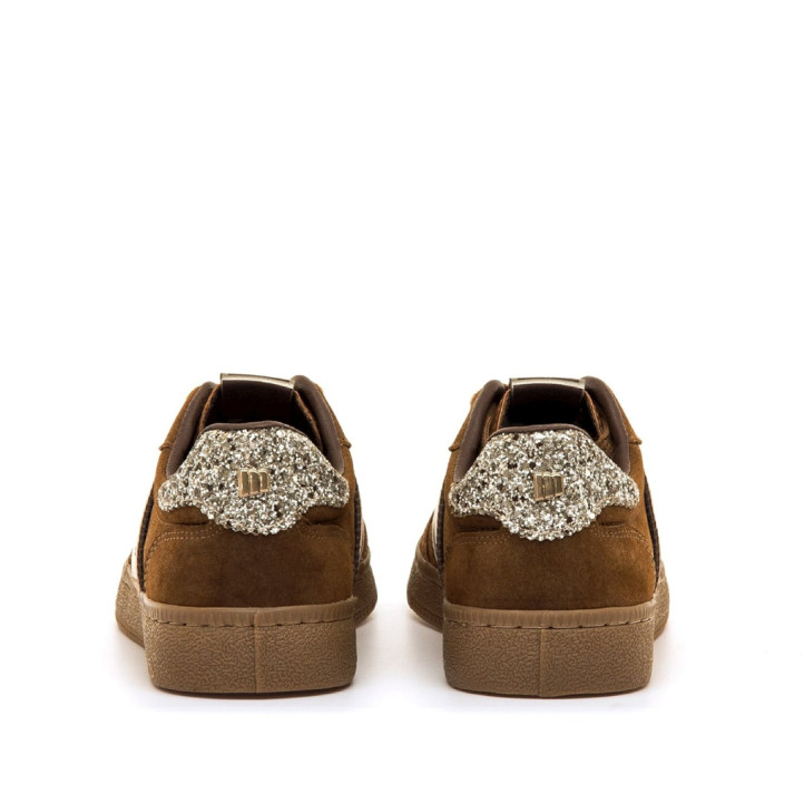 Zapatillas Mustang Roy de mujer marrones con detalles dorados y glitter - Querol online