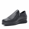 Zapatos cuña Suite009 de piel de mujer negros con cuña, cremallera lateral y elásticos