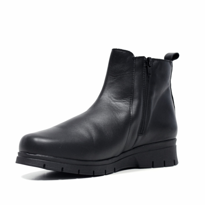 Botines Suite009 de piel de mujer negros con hebilla decorativa y suela de cuña - Querol online