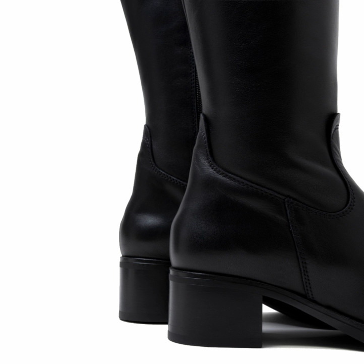 Botas tacón Porronet Olivia de piel negras con tacón ancho y tiradores - Querol online