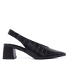 Zapatos tacón Querol destalonados negros con efecto cocodrilo y tacón