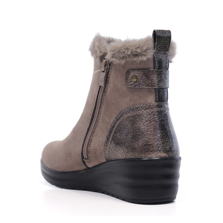Botins Amarpies de dona de color talp amb falca, pèl i detalls metal·litzats - Querol online