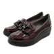 Mocassí Mysoft de dona bordeus de xarol amb baula decorativa i falca - Querol online