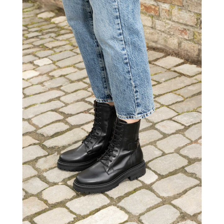 Botines Nero Giardini militares de piel negra para mujer con cordones y suela track - Querol online
