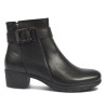 Botins plans Treintas negres amb taló ample, sivella decorativa i cremallera lateral
