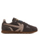 Zapatillas KAOTIKO Seattle de piel serraje marrón oscuro con detalles beige y suela caramelo - Querol online