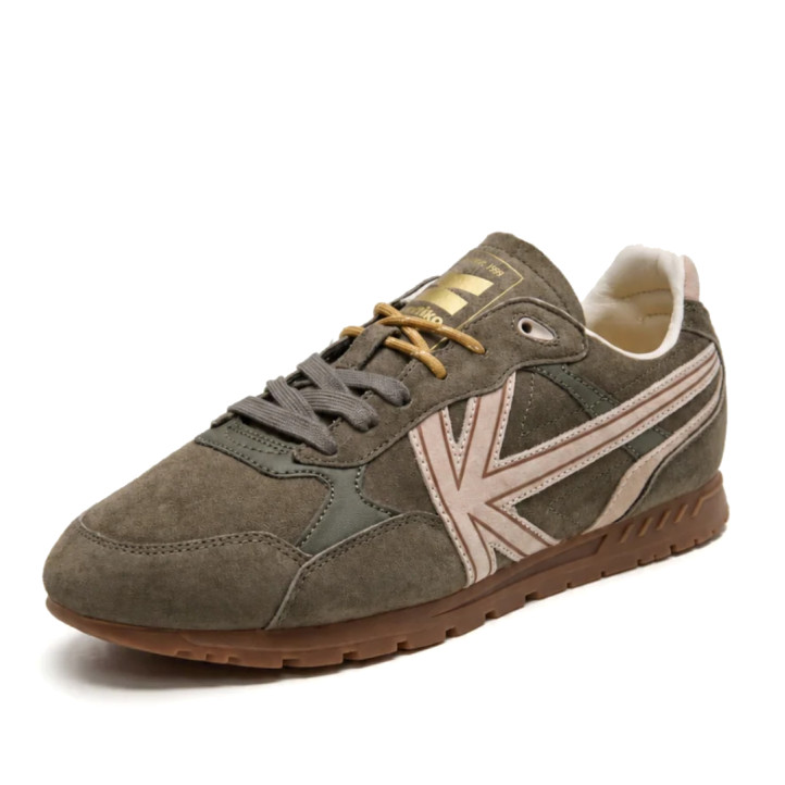 Zapatillas KAOTIKO Seattle de piel serraje verde caqui con detalles beige y suela caramelo - Querol online