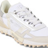 Sabatilles Lacoste Elite Active de dona blanques amb detalls metal·litzats i sola beix