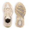 Zapatillas Lacoste L003 Neo Shot de mujer beige con ante nacarado y suela XXL