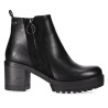 Botins de taló Chika 10 de dona negres amb taló ample, cremallera lateral i sola track