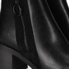 Botins de taló Chika 10 de dona negres amb taló ample, cremallera lateral i sola track