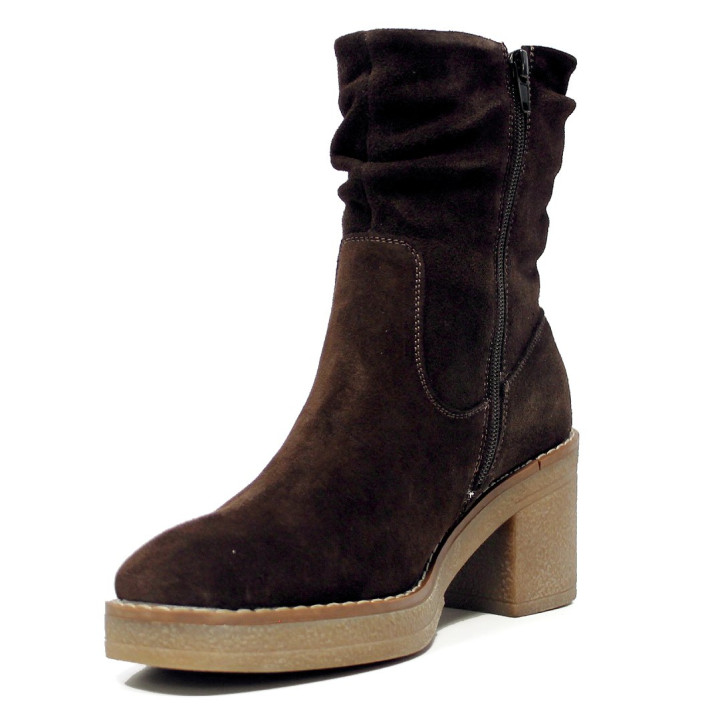 Botins Marila de pell marró xocolata amb canya arrugada i taló ample - Querol online
