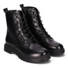Botines Chika 10 militares negros de piel vegana con cordones y tacón bajo