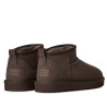 Botas australianas UGG Classic Ultra Mini marrón chocolate con piel de oveja