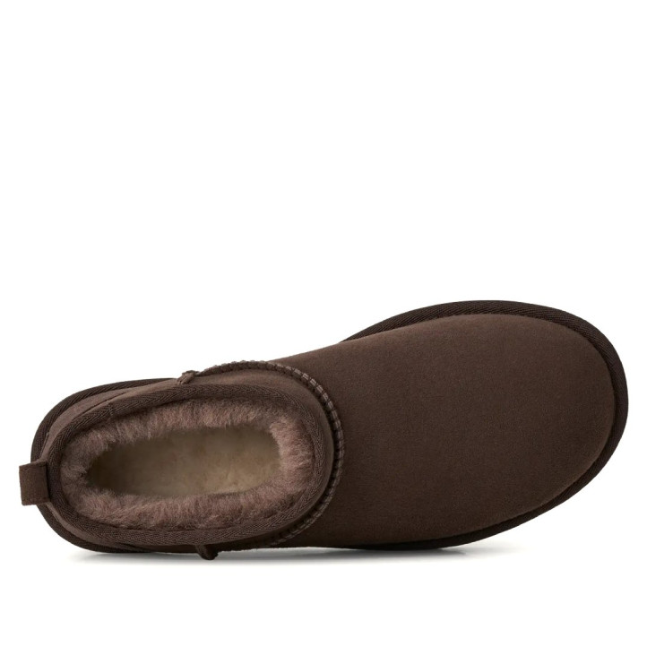 Botas australianas UGG Classic Ultra Mini marrón chocolate con piel de oveja - Querol online