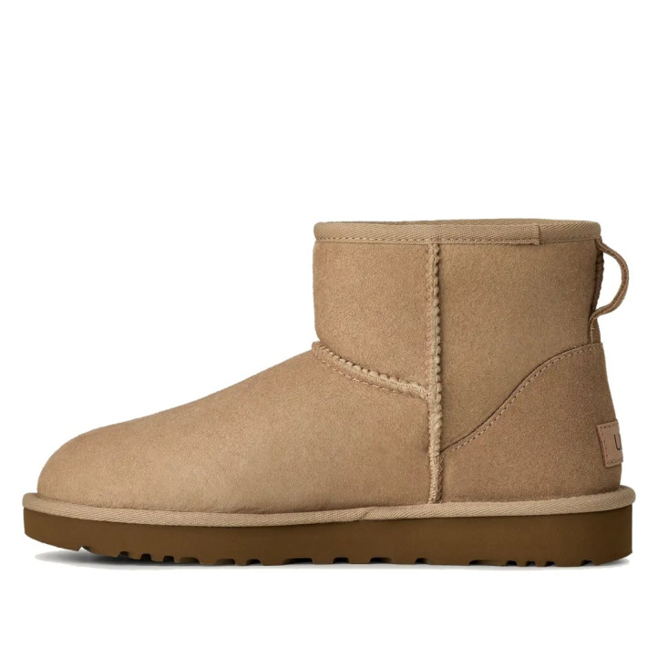 Botas australianas UGG Classic Mini II color sand con piel de oveja - Querol online