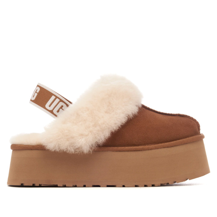 Esclops UGG Funkette color chestnut amb plataforma i pèl d'ovella - Querol online
