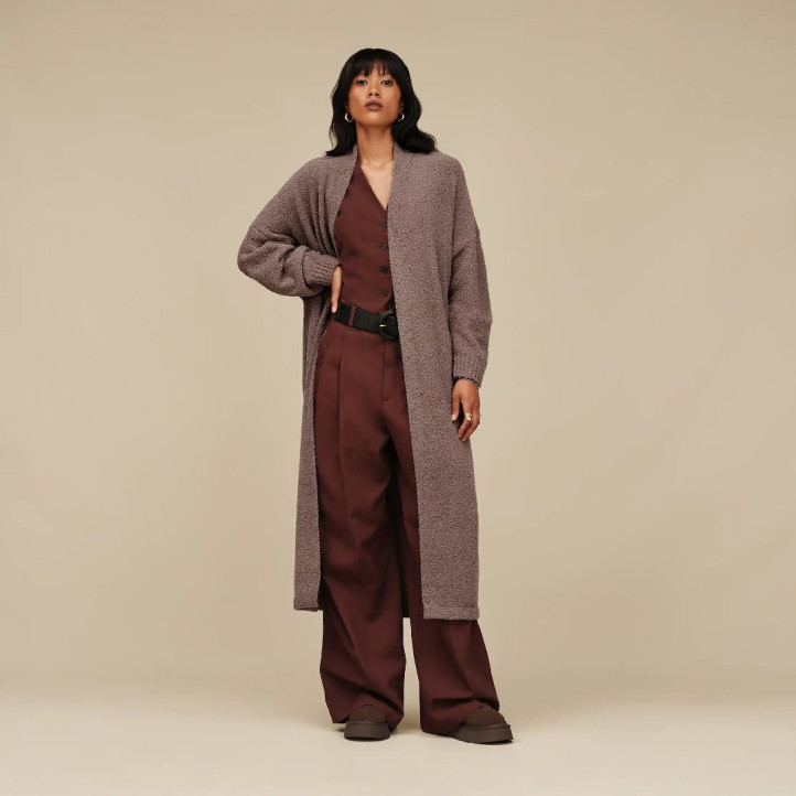 Esclops UGG Tazz II marró Dusted Cocoa amb plataforma i detall trenat - Querol online