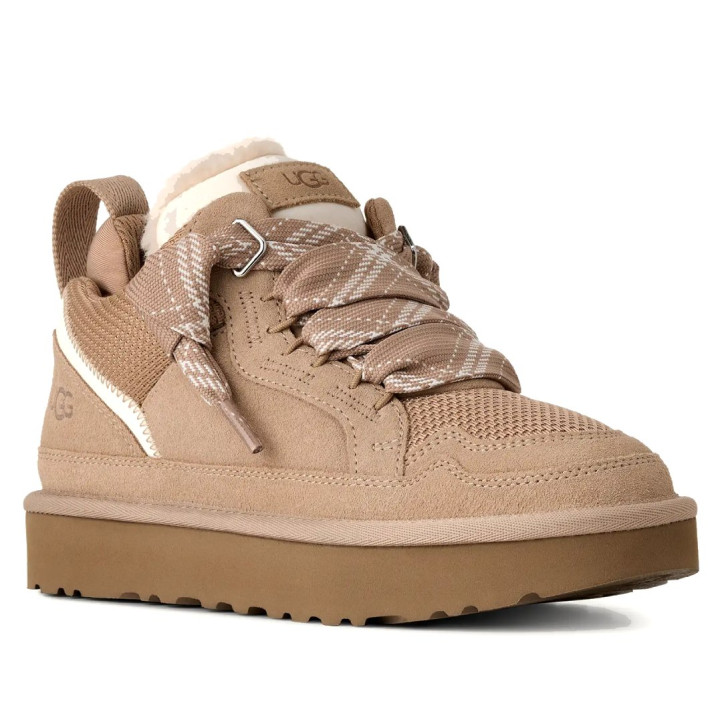 Zapatillas UGG Lowmel en color Sand con cordones anchos y detalles de ante - Querol online