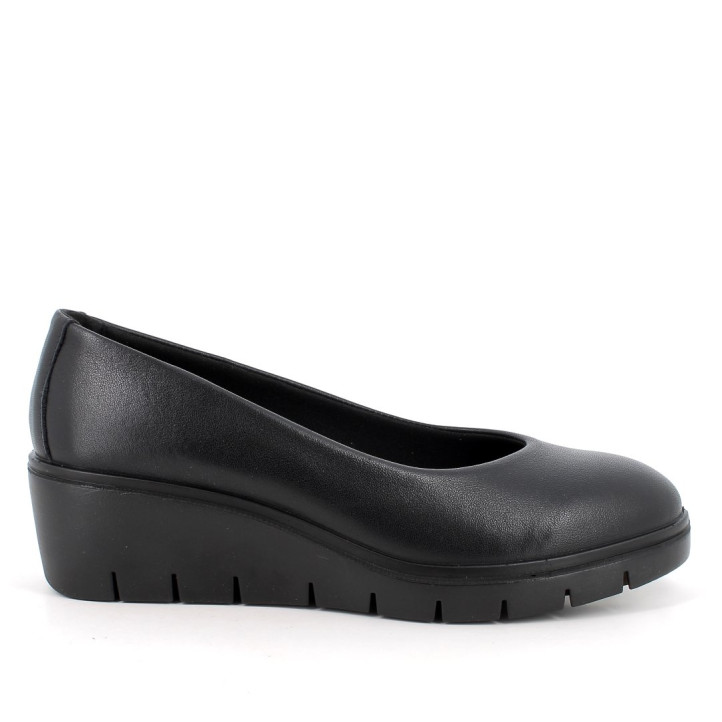 Zapatos cuña Imac de mujer negros con cuña y suela dentada - Querol online